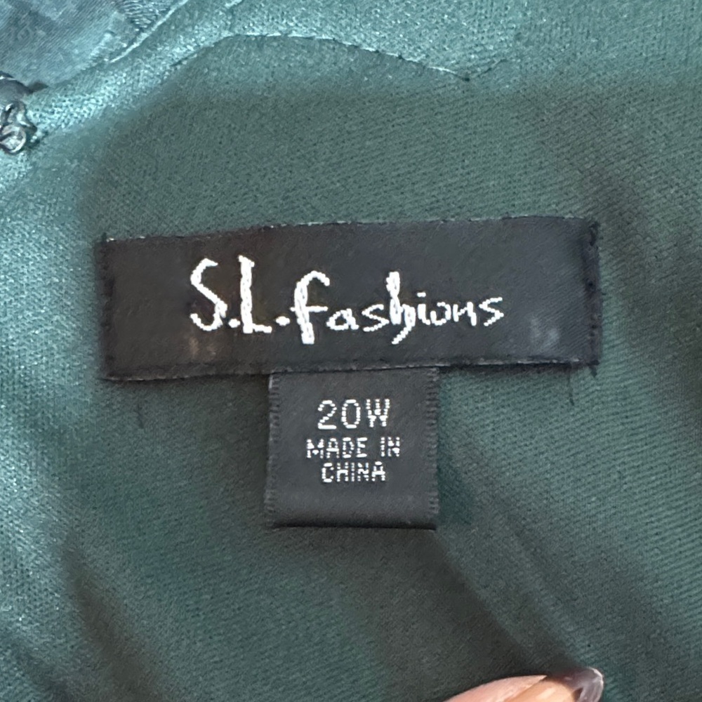 Stunning S.L. Fashions Dark Green Layered Formal Dress EUC - Picture 6 of 8